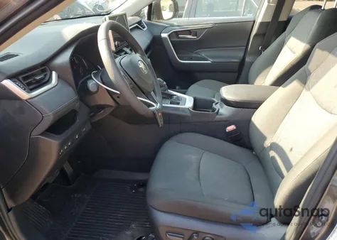 2024 Toyota Rav4 Xle z USA, uszkodzony, nr VIN 2T3P1RFVXRC484711